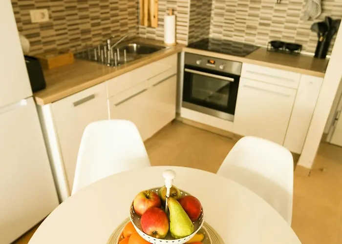 Lägenhet Lnl N Garage *