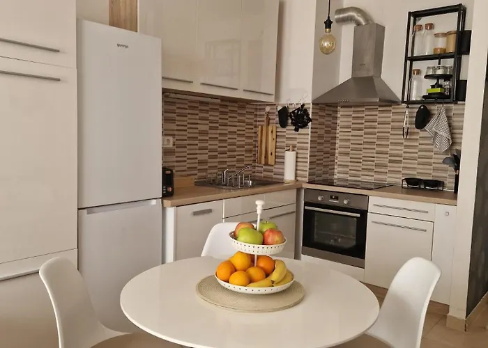 Lnl N Garage Lägenhet *