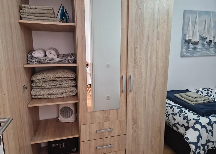 Lägenhet Lnl N Garage