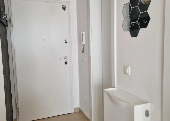 Lnl N Garage Lägenhet