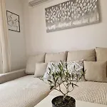Lnl N Garage Apartment Zadar